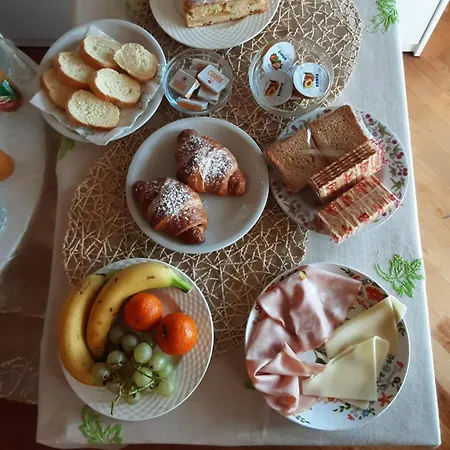 Tosca House 2 Varenna