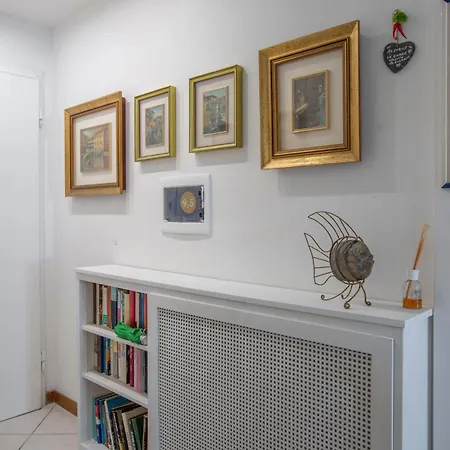 לינה וארוחת בוקר Tosca House 2 ורנה