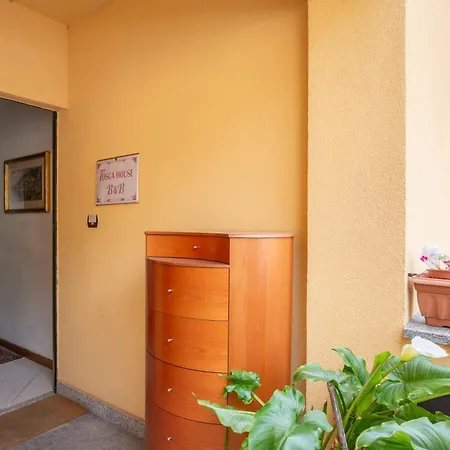 Tosca House 2 Bed & Breakfast