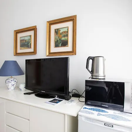 Tosca House 2 *