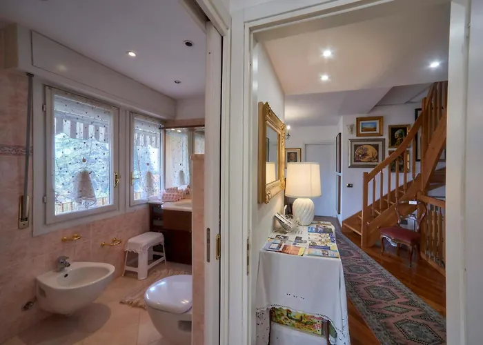 Tosca House 2 Oda ve Kahvaltı Varenna